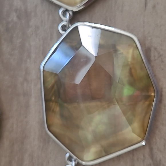 Chloe + Isabel ocean abalone like statement necklace. - Picture 2 of 3